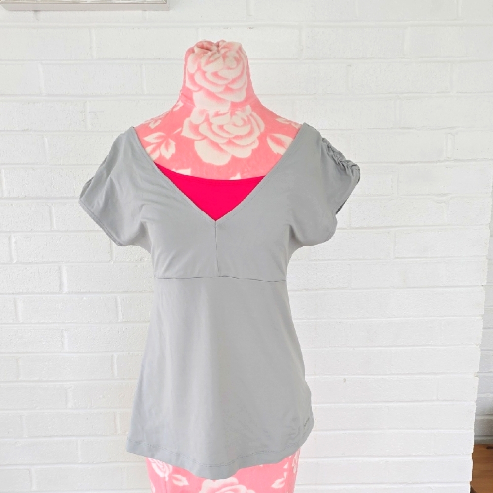 Patagonia Top Layered V-Neck Teal  Athletic Ruched Stretch Workout Size L